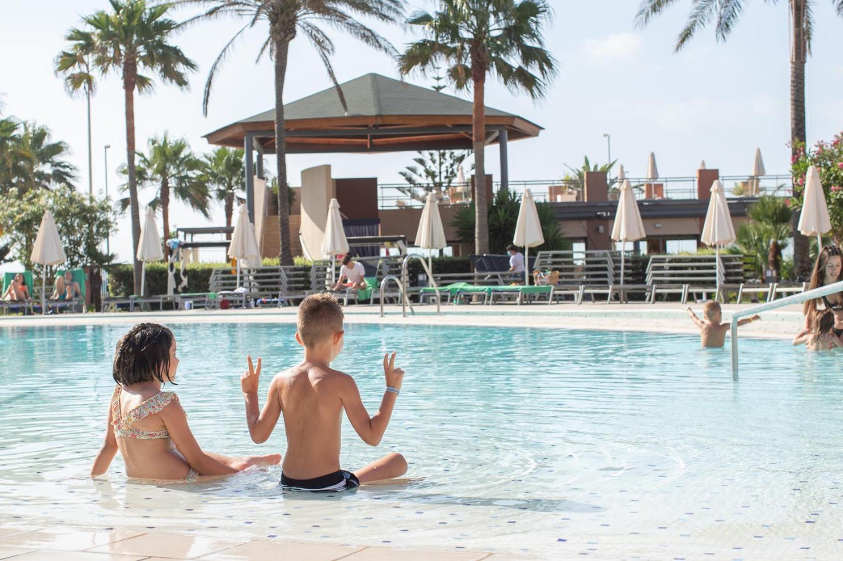Protur Roquetas Hotel & Spa Roquetas de Mar Kültér fotó